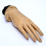 Magician's Rapping Hand